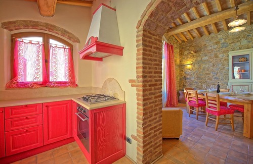 Poggibonsi Apartamento | Bonito apartamento con piscina, WIFI, A/C, TV y aparcamiento, cerca de San Gimignano