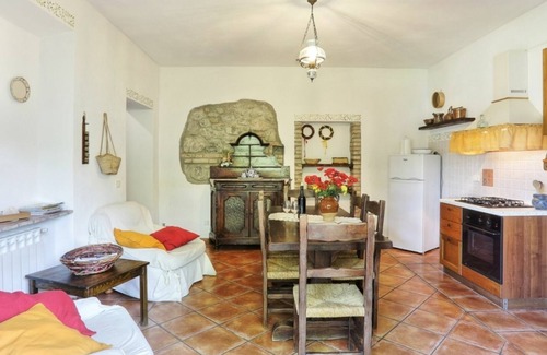 Pomarance Villa | Bonito apartamento en villa para 5 personas con WIFI, piscina, TV, balcón y aparcamiento