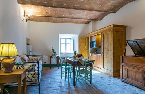 Stigliano Apartamento | Acogedor apartamento para 3 personas con WIFI, TV, patio, mascotas permitida y vista panorámica