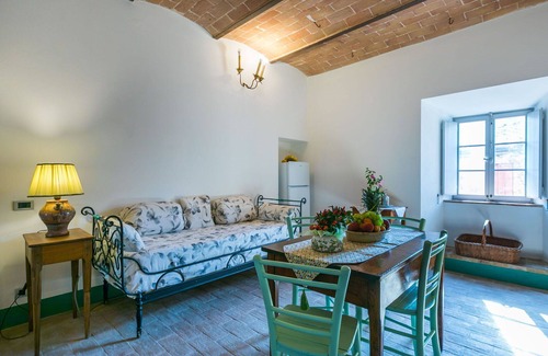 Stigliano Apartamento | Acogedor apartamento para 3 personas con WIFI, TV, patio, mascotas permitida y vista panorámica