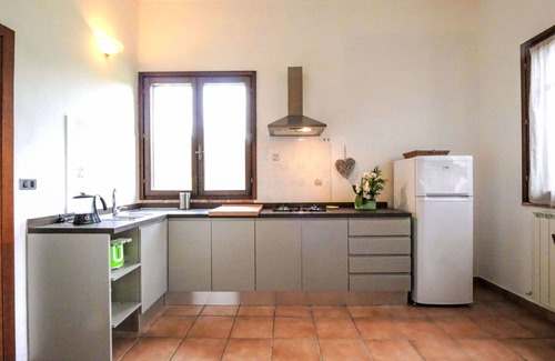Montorsaio Casa | Bonito apartamento en villa con piscina, WIFI, TV, patio, vista panorámica, aparcamiento