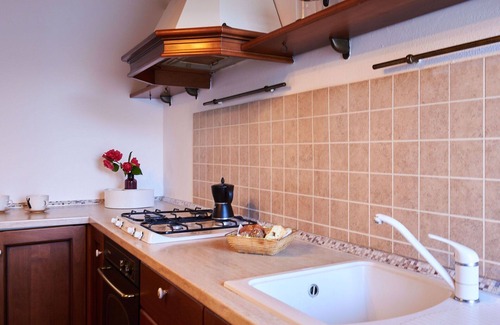 Bellano Casa | Precioso apartamento en villa para 6 personas con WIFI, TV, patio y mascotas permitida