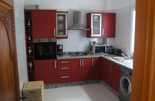 El Mansouria Apartamento | Precioso apartamento de alto standing de 125 m2 en el paseo marítimo de la localidad costera.