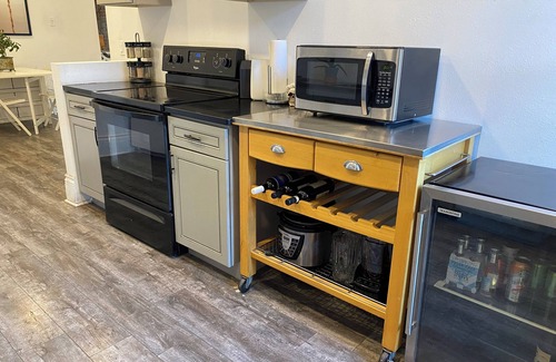 Curtis Park Apartamento | Beautiful apartment near RINO. Rent our home while we're on vacation!