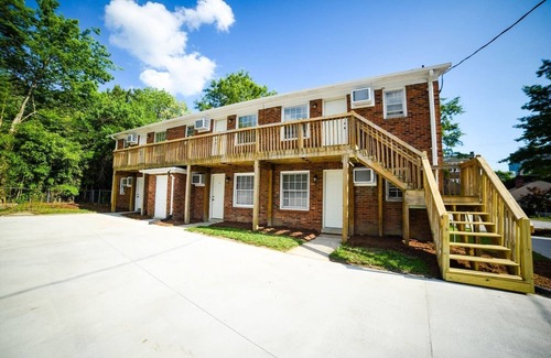 Greensboro Apartamento | Beautiful Apartment in Historic Downtown Area!