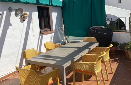 Chimenea Apartamento | $ Apartamento de lujo con aire acondicionado, gran terraza, impresionantes vistas al mar y WiFi