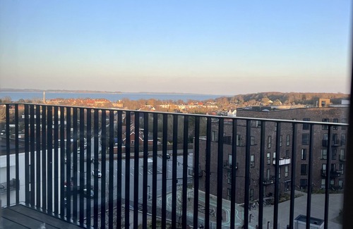 Vejlby Risskov Apartamento | Beautiful apartment with a unique view