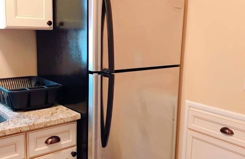 Downtown Greensboro Apartamento | Beautiful apt Downtown perfect for long term stays