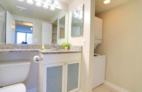 Crystal City Apartamento | Beautiful & Apt W Pool Access All-Year