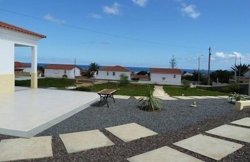 Pedras Pretas Villa | Hermosa casa de arquitecto de gloriosas vistas al mar