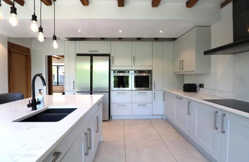 East Grinstead Casa | Beautiful arts and crafts home