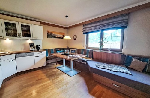 Ramsau im Zillertal Villa | Estupenda casa de vacaciones para 8 personas con WIFI, TV, balcón y mascotas permitida