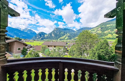 Ramsau im Zillertal Villa | Estupenda casa de vacaciones para 8 personas con WIFI, TV, balcón y mascotas permitida
