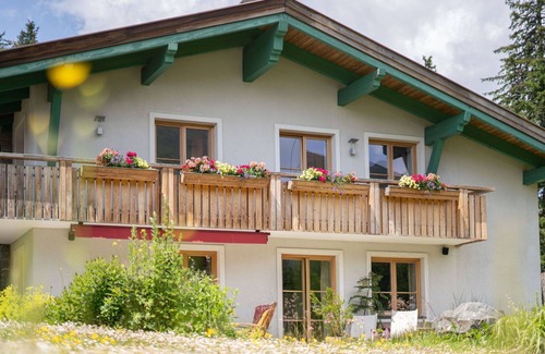 Katschberg Casa | Casa de vacaciones privada con jacuzzi, WIFI, piscina privada, A/C, TV, terraza, mascotas permitida