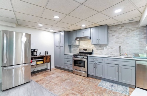 Canyon Heights Casa | NEW & CLEAN-Spacious 3BR Nature Retreat home in North Vancouver