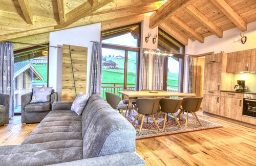 Kaprun Casa | Beautiful Austrian style Chalet at the ski slope