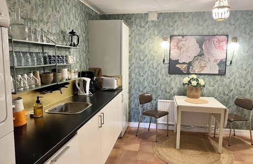 Bastad Apartamento | Beautiful Båstad villa apartment in perfect location to Harbor,, tennis, golf