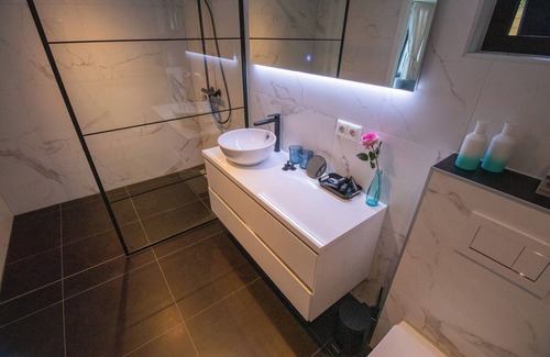 Apeldoorn Cama Y Desayuno | Beautiful B&B in the heart of the Veluwe. Luxury and comfort in the Crown Estates.