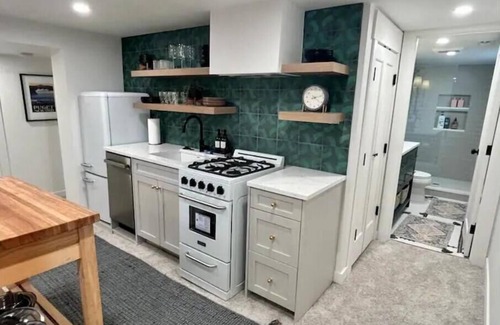Whittier Heights Apartamento | Beautiful Ballard Basement