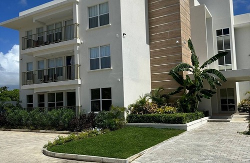 Belleplaine Condominio | Beautiful Barbados - Two Bedroom Condo steps from the beach
