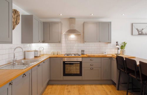 Cropthorne Casa | Beautiful Barn Conversion-Escape for 12
