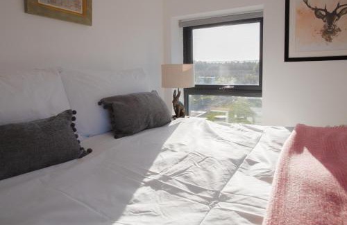 Cropthorne Apartamento | Beautiful Barn Conversion - Orchard Escape for 12!