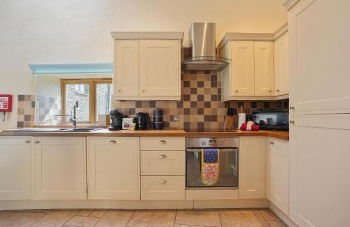 Ilfracombe Casa | Beautiful Barn Conversion with Games Room