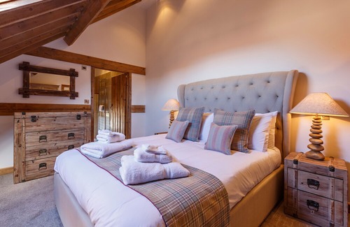 Bodham Casa | Beautiful Barn conversion with modern feel.