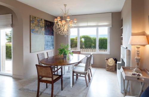 Barneville-Carteret Casa | Beautiful beach house 220m2 Perfectly equipped for 9 people baby
