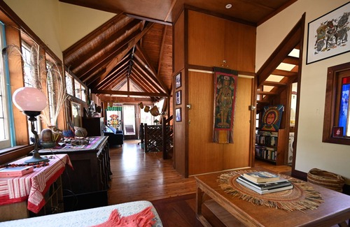 Great Mackerel Beach Casa | Beautiful Beach and Bush Walking Retreat at Great Mackeral Beach