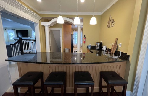 Ventnor City Casa | Beautiful Beach Block House in Ventnor with 3 wrap around decks and ocean views