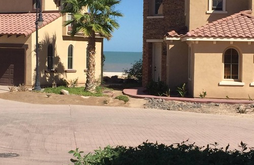 Rancho El Dorado Condominio | Hermoso condominio de playa con vistas al mar cerca del mar y el golf