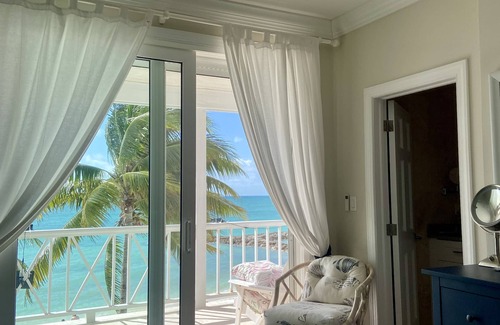 Palm Cay Casa | Hermosa casa frente al mar!