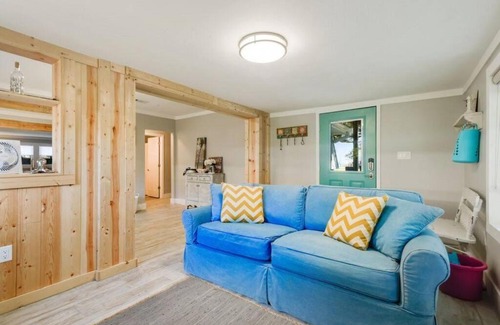Gulfport Casa | Beautiful Beach House 2 Minute Walk to Sandy Beaches Quiet Area