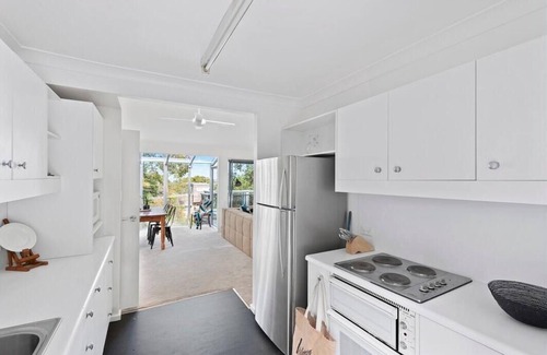 Killcare Casa | Beautiful beach house amongst the trees