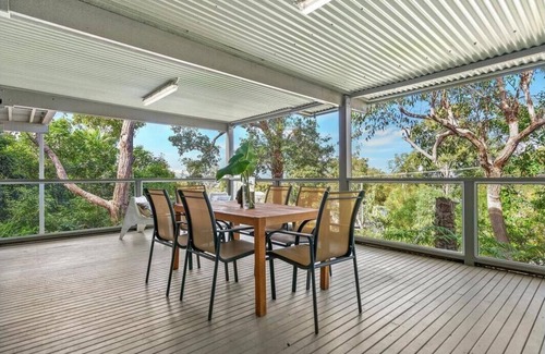 Killcare Casa | Beautiful beach house amongst the trees
