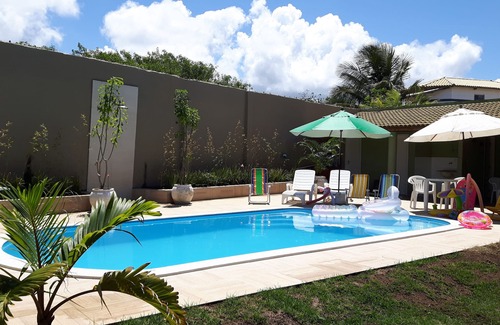 Barra do Jacuipe Casa | Hermosa casa de playa con piscina a 200 metros de la playa de Jacuipe, condominio cerrado