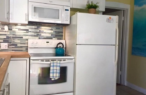 Pass-a-Grille Cabaña | Hermosa Pass-a-Grille Beach House-Remodelado y Incluye Bikes