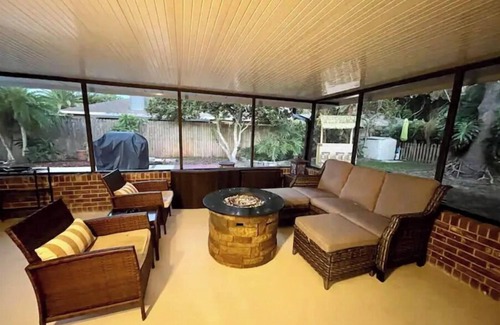 Port Orange Casa | Beautiful beach themed 3 bedroom with pool