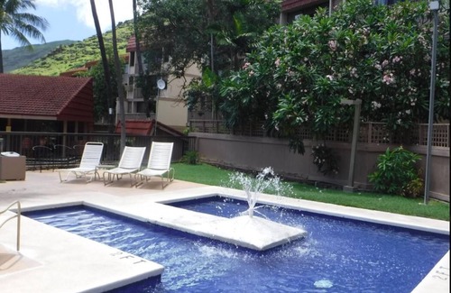 Makaha Valley Condominio | Hermosas playas y el mejor esnórquel en la isla. Campo de golf cercano.