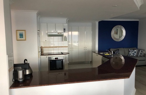 The Entrance Apartamento | Beautiful Beachfront Apartment