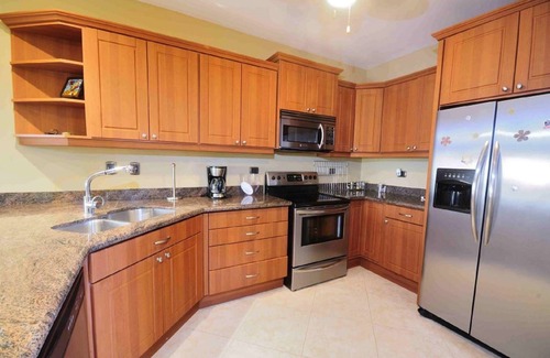 Barrio Los Faroles Condominio | Hermoso condominio frente al mar! Tres Regalos Condominium Resort Beach Club!