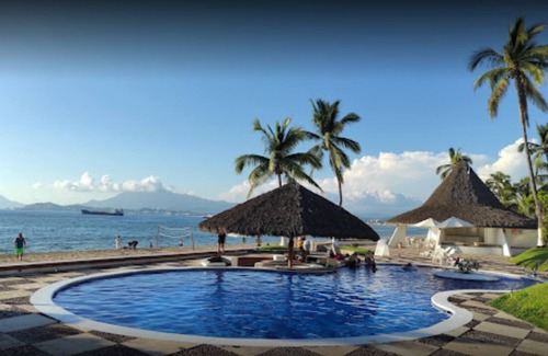 Manzanillo Condominio | Beautiful beachfront 2BR 2BA condo w/pool, patio & sunsets!