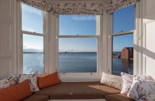 North Berwick Apartamento | Beautiful beachside villa, with uninterrupted views across to the Fife coastline. Sleeps 8.