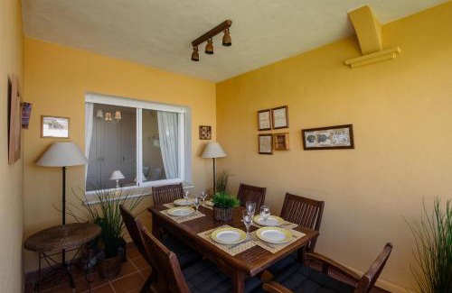 Urbanizacion Costabella Apartamento | Beautiful beachside duplex apartment with amazing sea views