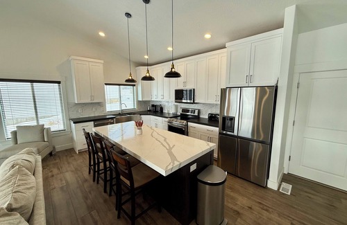 Sweetwater Casa | Beautiful Bear Lake Getaway!!!