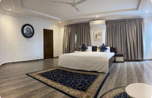East Legon Apartamento | Beautiful Bedroom Apartment Near Accra Mall Guest Favorite