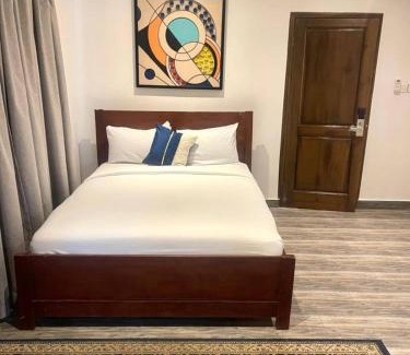East Legon Apartamento | Beautiful Bedroom Apartment Near Accra Mall Guest Favorite