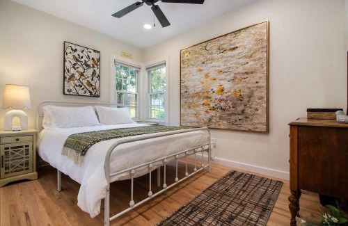 Benson Casa | Beautiful Benson Cottage with Year-Round Hot Tub