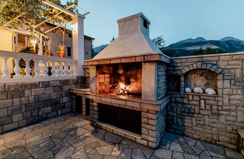 Herceg Novi Casa | Beautiful big appartnent for 4 persons in a green environment, bathed in the sun